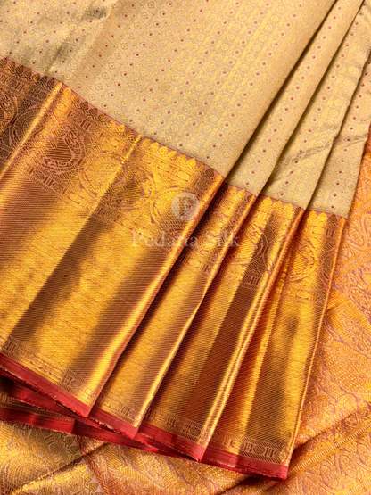 Ivory Sublime Charms of the Ecru Kanjivaram Silk Saree